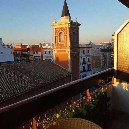 Espacio Amalia Triana Seville Exterior photo